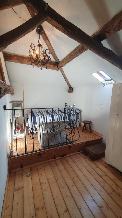 La Peau Bed and Breakfast Mairé-l'Eveseault Buitenkant foto